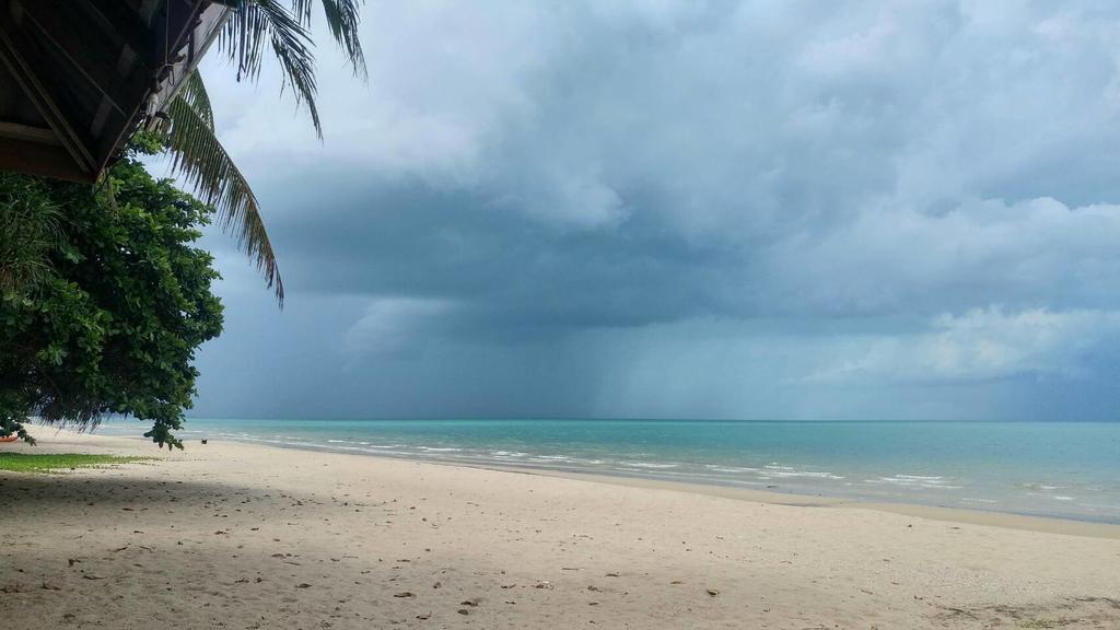 Phuphat Beach Resort Khanom Esterno foto