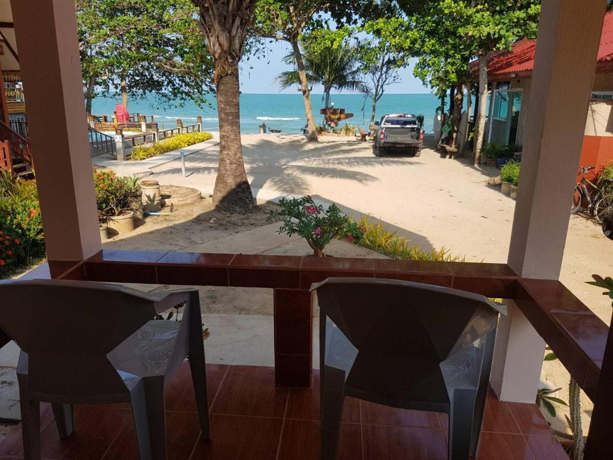 Phuphat Beach Resort Khanom Esterno foto